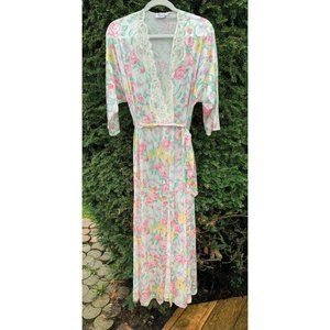 Vintage Vanity Fair Silky Robe size M Womens Floral Long Lace Trim Wrap USA